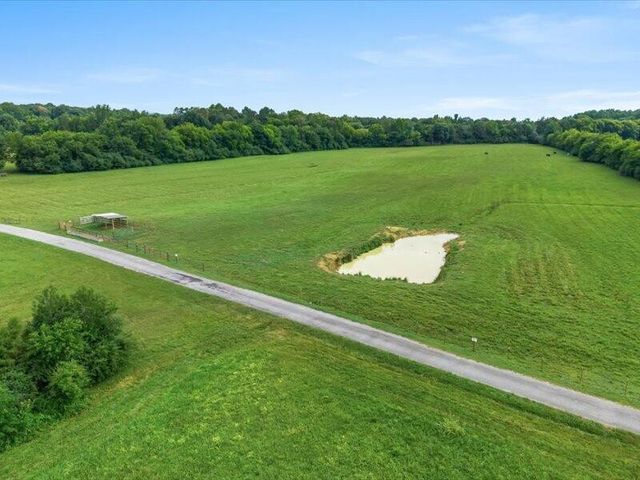211 County Road 617, Athens, TN 37303