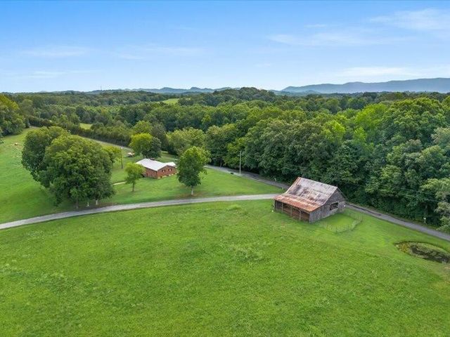 211 County Road 617, Athens, TN 37303