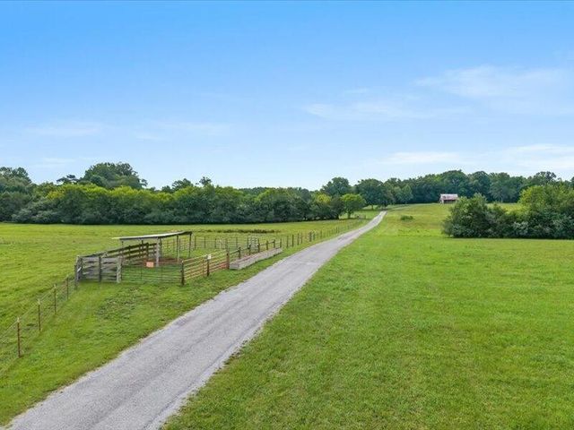 211 County Road 617, Athens, TN 37303