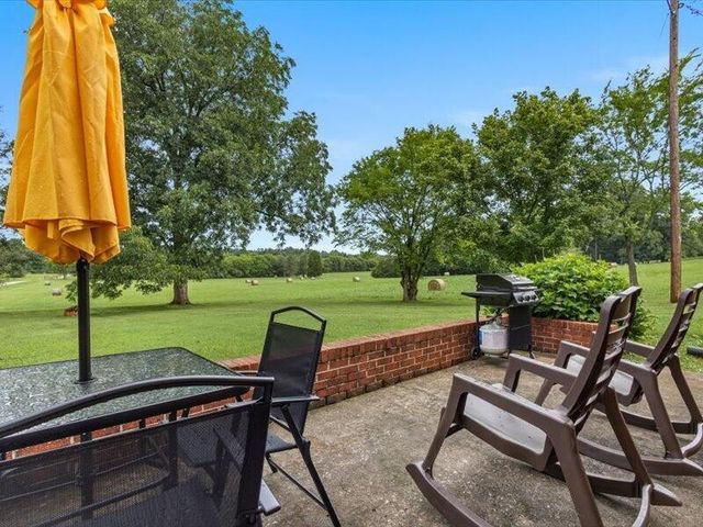 211 County Road 617, Athens, TN 37303