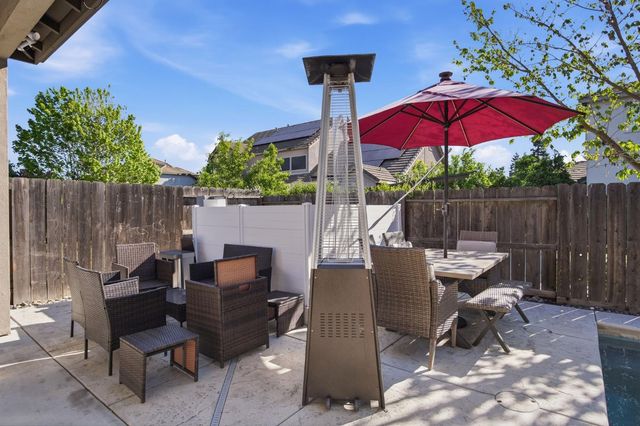 4474 Falcon Crest Way, Turlock, CA 95382