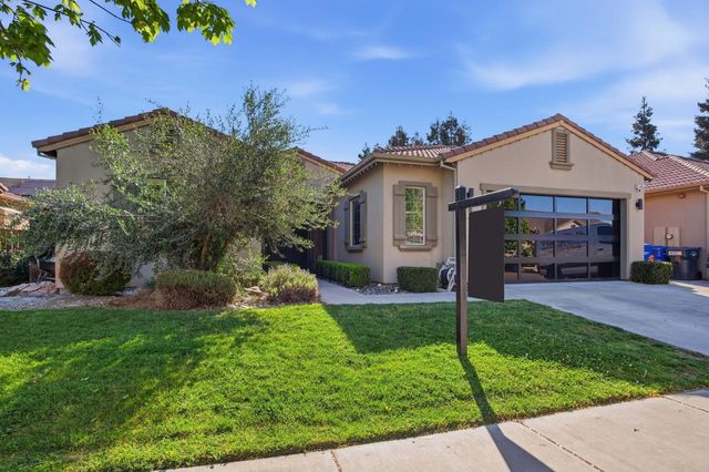 4474 Falcon Crest Way, Turlock, CA 95382