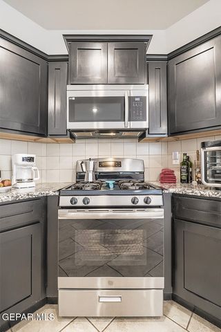 1496 VICTORIA MARIE Drive, El Paso, TX 79928