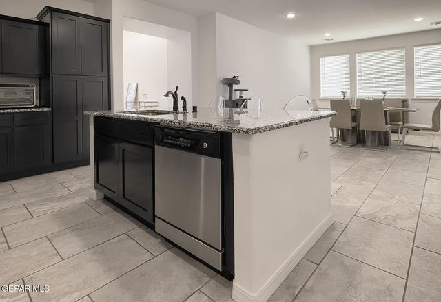 1496 VICTORIA MARIE Drive, El Paso, TX 79928