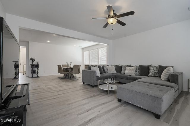 1496 VICTORIA MARIE Drive, El Paso, TX 79928