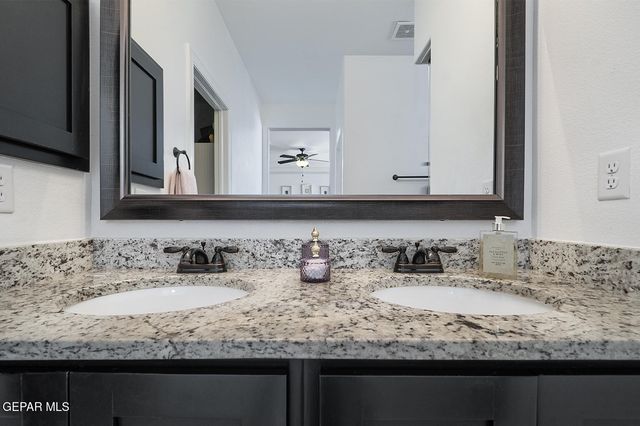1496 VICTORIA MARIE Drive, El Paso, TX 79928