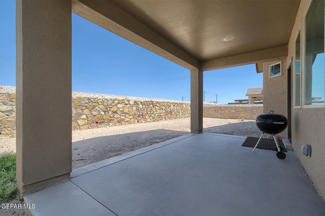 1496 VICTORIA MARIE Drive, El Paso, TX 79928