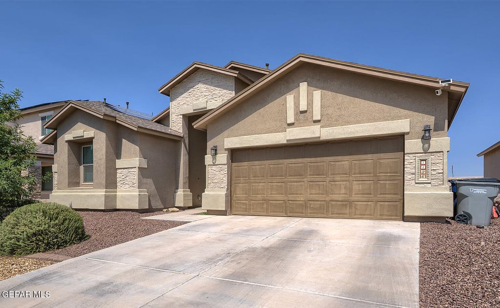 1496 VICTORIA MARIE Drive, El Paso, TX 79928