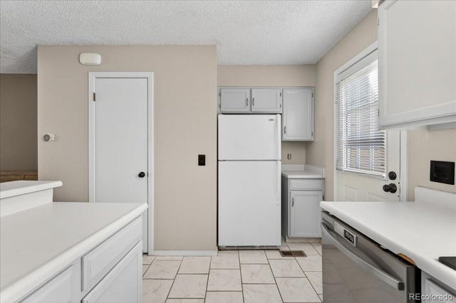 14344 E Hawaii Circle B, Aurora, CO 80012