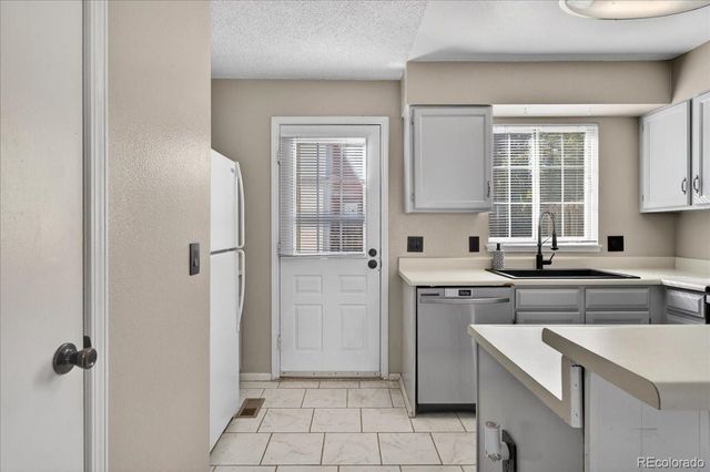 14344 E Hawaii Circle B, Aurora, CO 80012