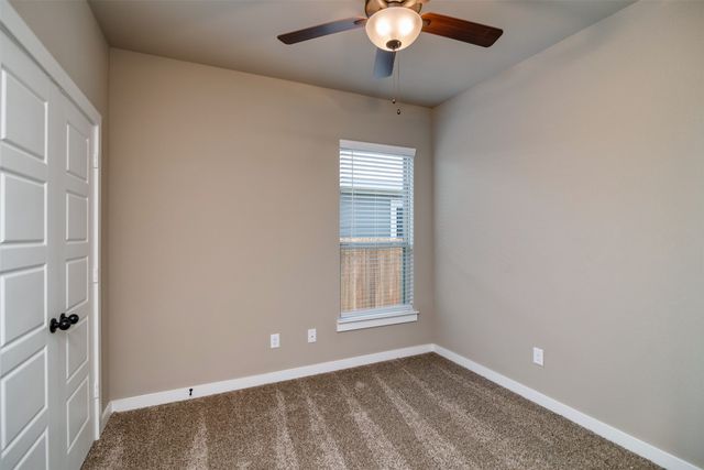 700-704 Harvest Moon Drive, Venus, TX 76084