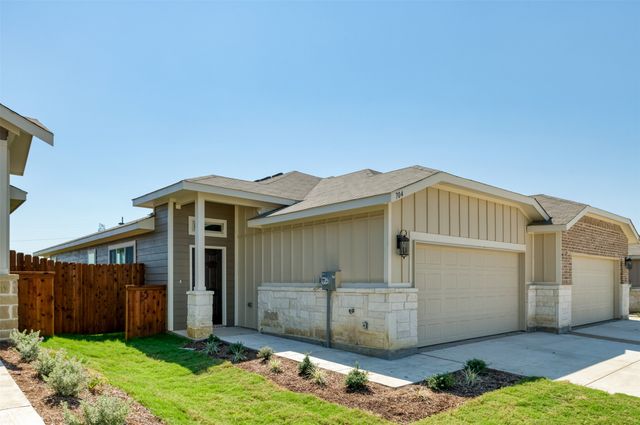 700-704 Harvest Moon Drive, Venus, TX 76084