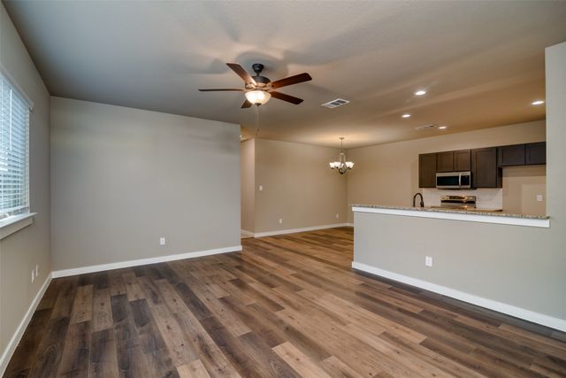 700-704 Harvest Moon Drive, Venus, TX 76084