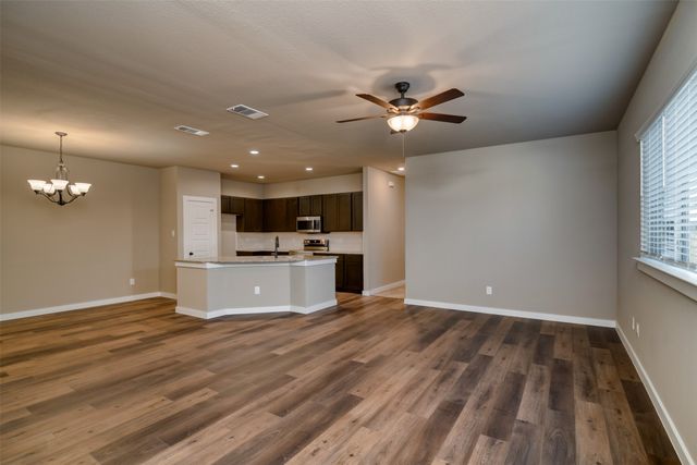 700-704 Harvest Moon Drive, Venus, TX 76084