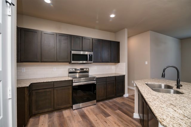 700-704 Harvest Moon Drive, Venus, TX 76084