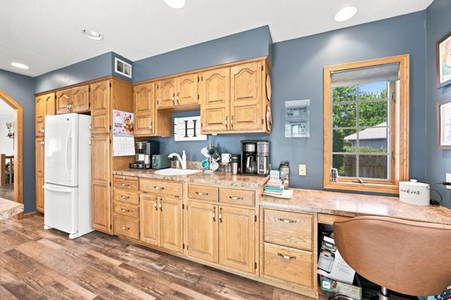 1975 29th Street Circle S, Moorhead, MN 56560