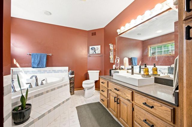 1975 29th Street Circle S, Moorhead, MN 56560