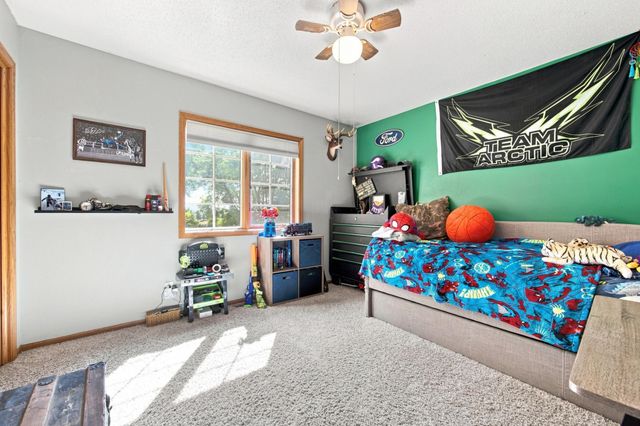 1975 29th Street Circle S, Moorhead, MN 56560