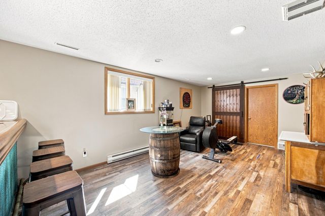 1975 29th Street Circle S, Moorhead, MN 56560