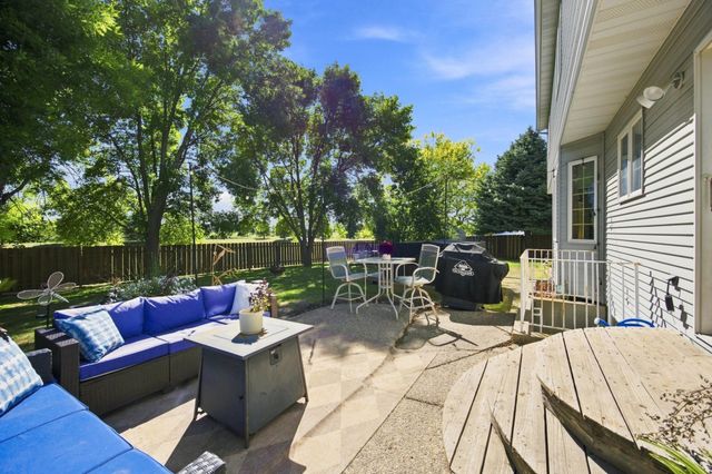 1975 29th Street Circle S, Moorhead, MN 56560