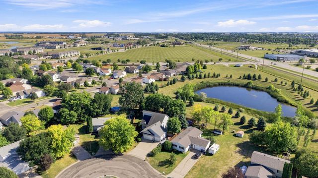 1975 29th Street Circle S, Moorhead, MN 56560