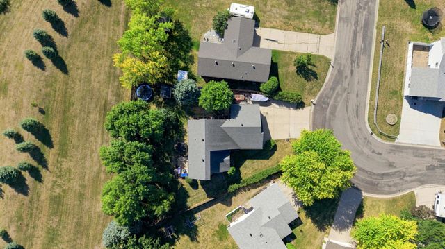 1975 29th Street Circle S, Moorhead, MN 56560