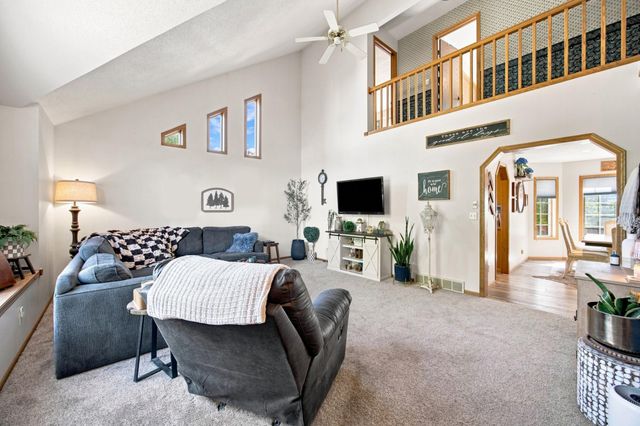 1975 29th Street Circle S, Moorhead, MN 56560
