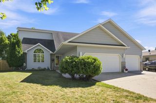 1975 29th Street Circle S, Moorhead, MN 56560