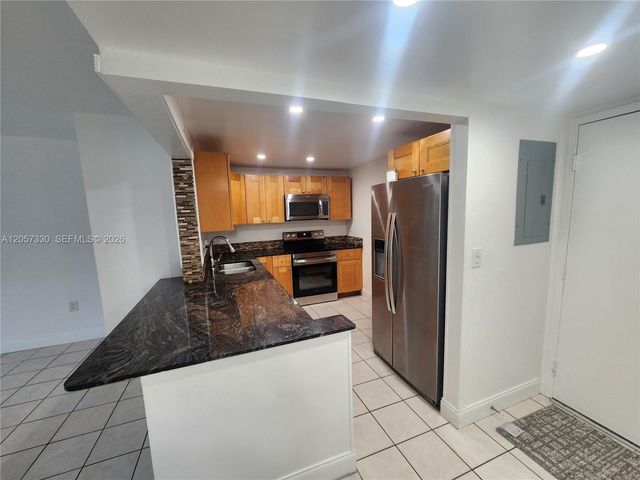 4384 NW 9th Ave 19-1D, Deerfield Beach, FL 33064
