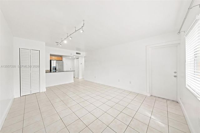 4384 NW 9th Ave 19-1D, Deerfield Beach, FL 33064