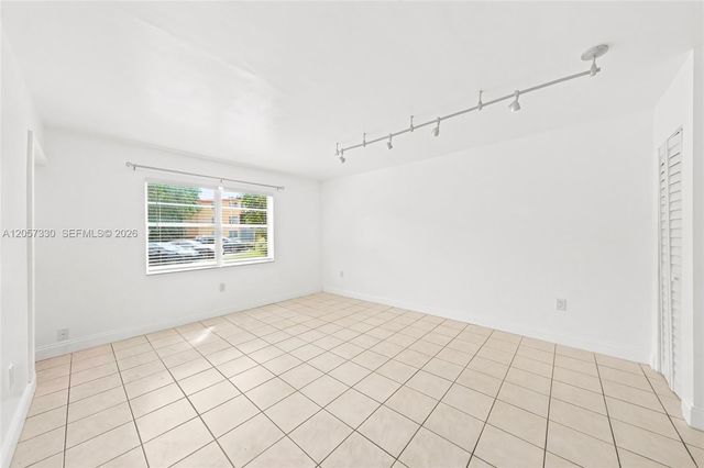 4384 NW 9th Ave 19-1D, Deerfield Beach, FL 33064