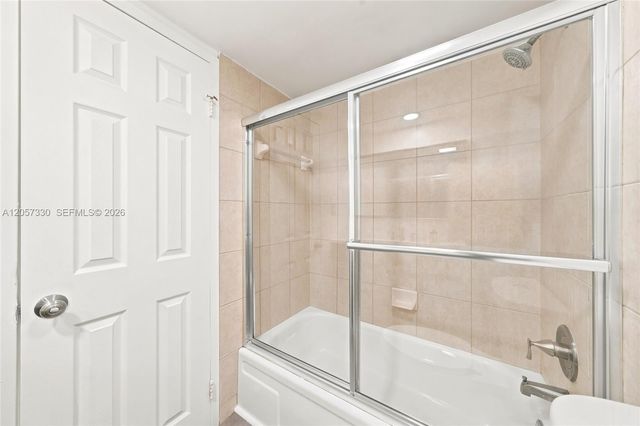 4384 NW 9th Ave 19-1D, Deerfield Beach, FL 33064