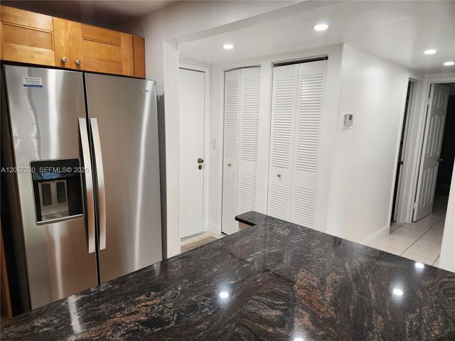 4384 NW 9th Ave 19-1D, Deerfield Beach, FL 33064