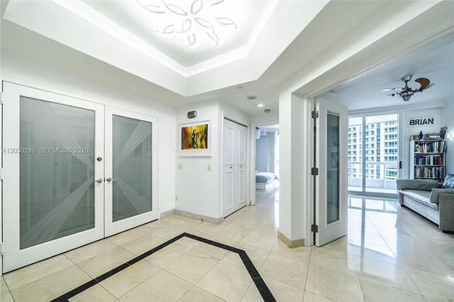 21050 Point Place 2601, Aventura, FL 33180