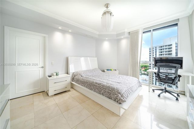 21050 Point Place 2601, Aventura, FL 33180