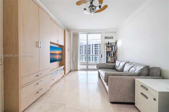21050 Point Place 2601, Aventura, FL 33180