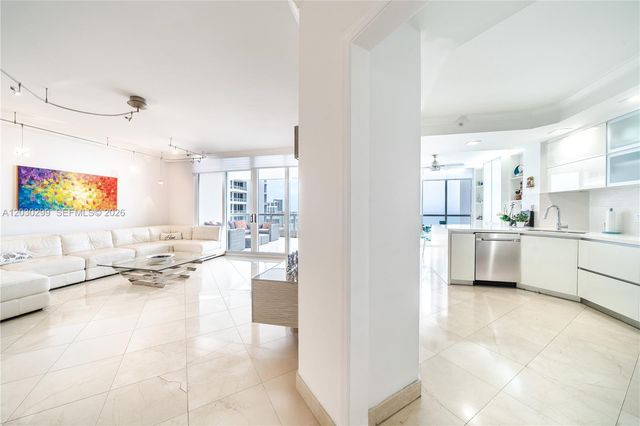 21050 Point Place 2601, Aventura, FL 33180