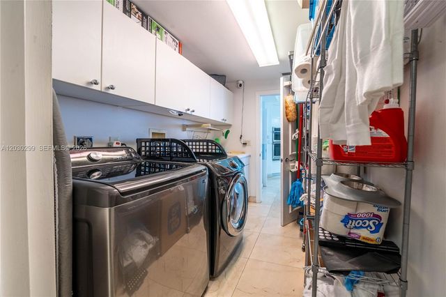 21050 Point Place 2601, Aventura, FL 33180