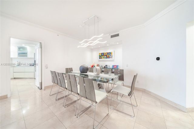 21050 Point Place 2601, Aventura, FL 33180