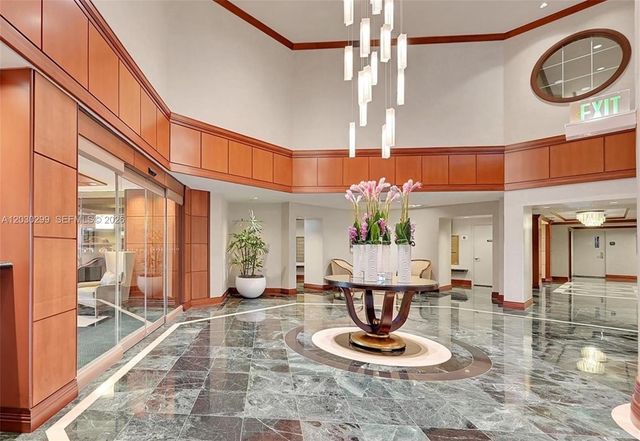 21050 Point Place 2601, Aventura, FL 33180