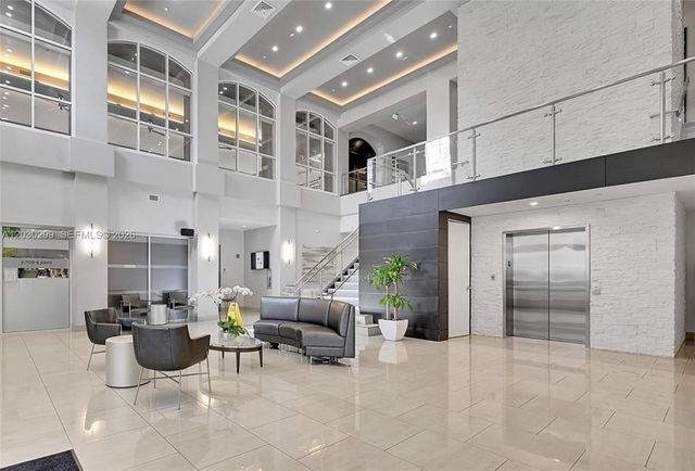 21050 Point Place 2601, Aventura, FL 33180