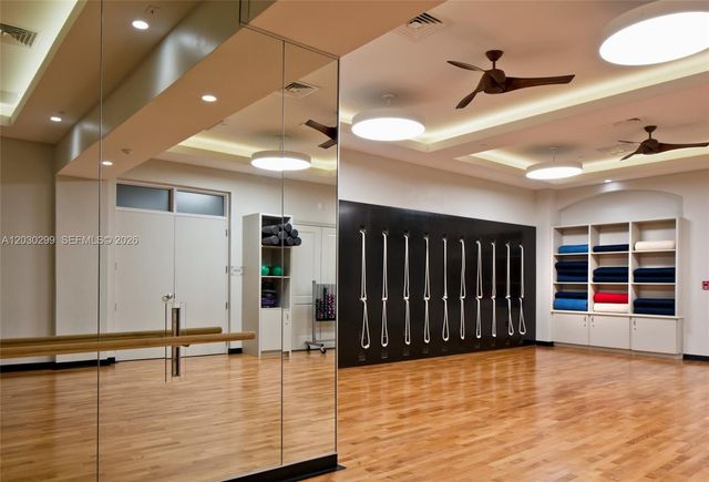 21050 Point Place 2601, Aventura, FL 33180