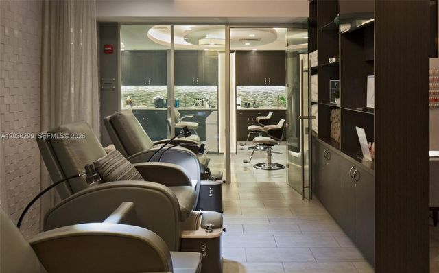 21050 Point Place 2601, Aventura, FL 33180
