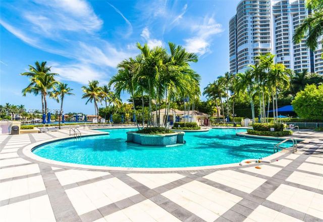 21050 Point Place 2601, Aventura, FL 33180