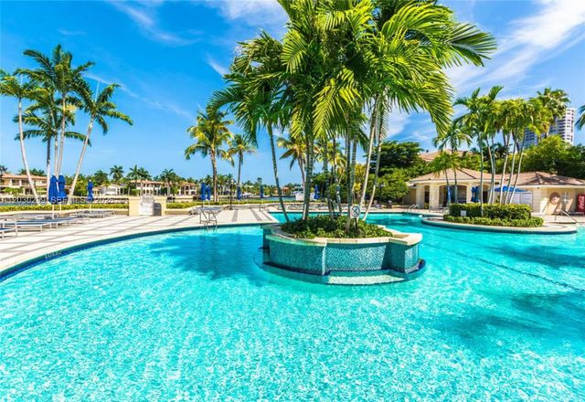 21050 Point Place 2601, Aventura, FL 33180