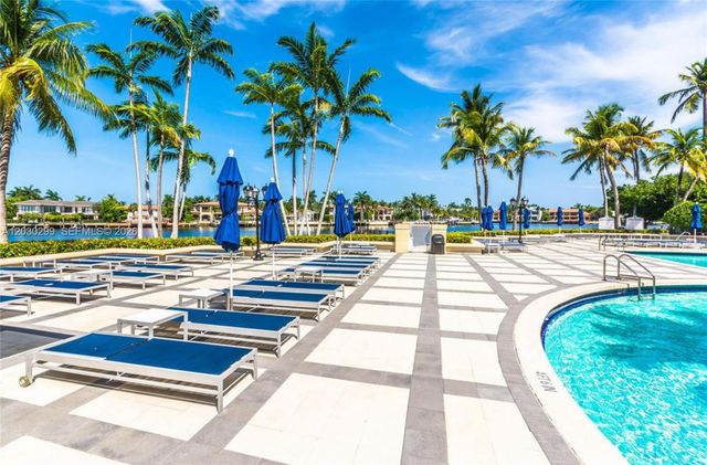 21050 Point Place 2601, Aventura, FL 33180