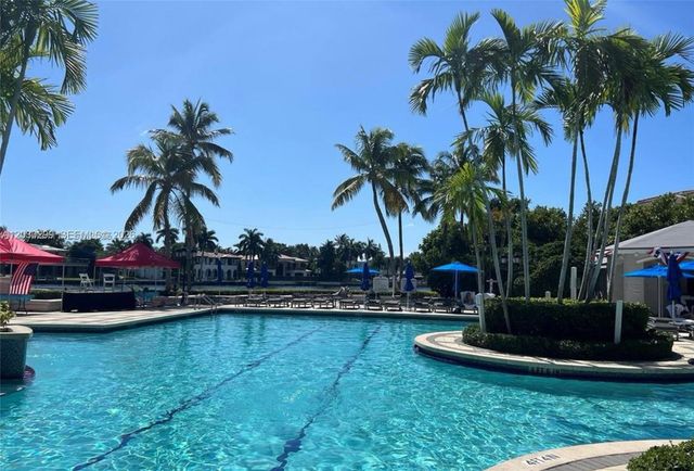 21050 Point Place 2601, Aventura, FL 33180