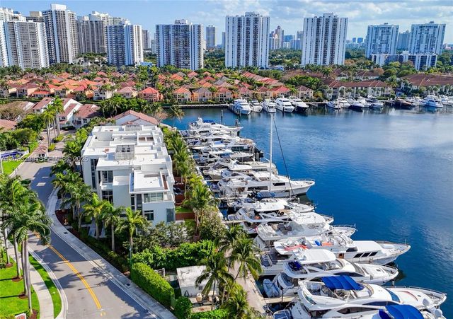 21050 Point Place 2601, Aventura, FL 33180