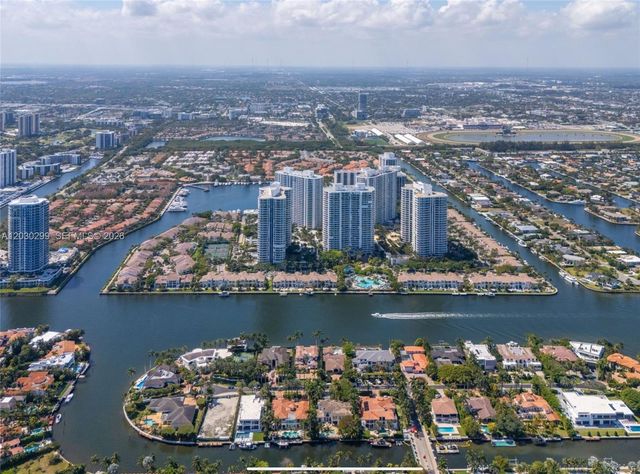 21050 Point Place 2601, Aventura, FL 33180