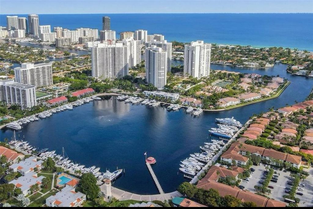 21050 Point Place 2601, Aventura, FL 33180
